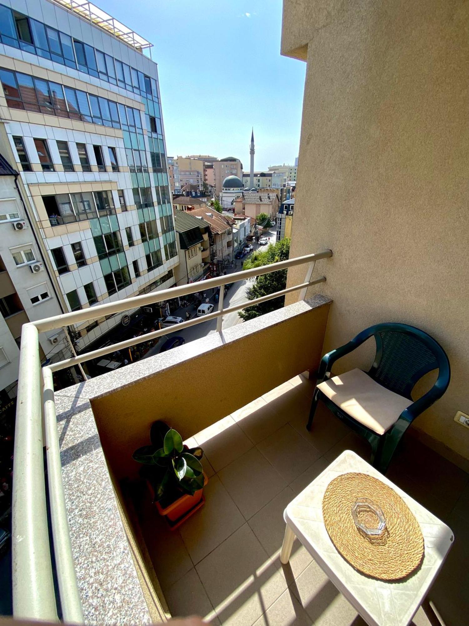 Kent Apartments Pristina Exterior photo